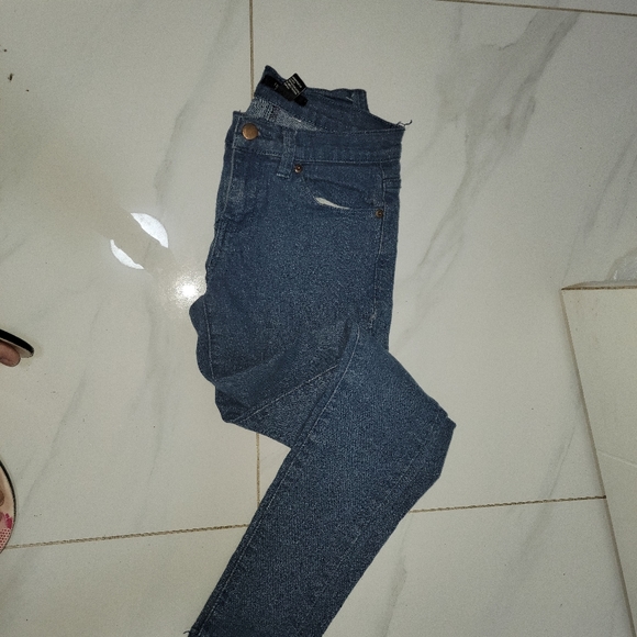 Jeans - Picture 9 of 14